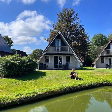 Vakantiepunt 142 - Moderne Vakantiewoning Aan Het Water! Gramsbergen Bagian luar foto
