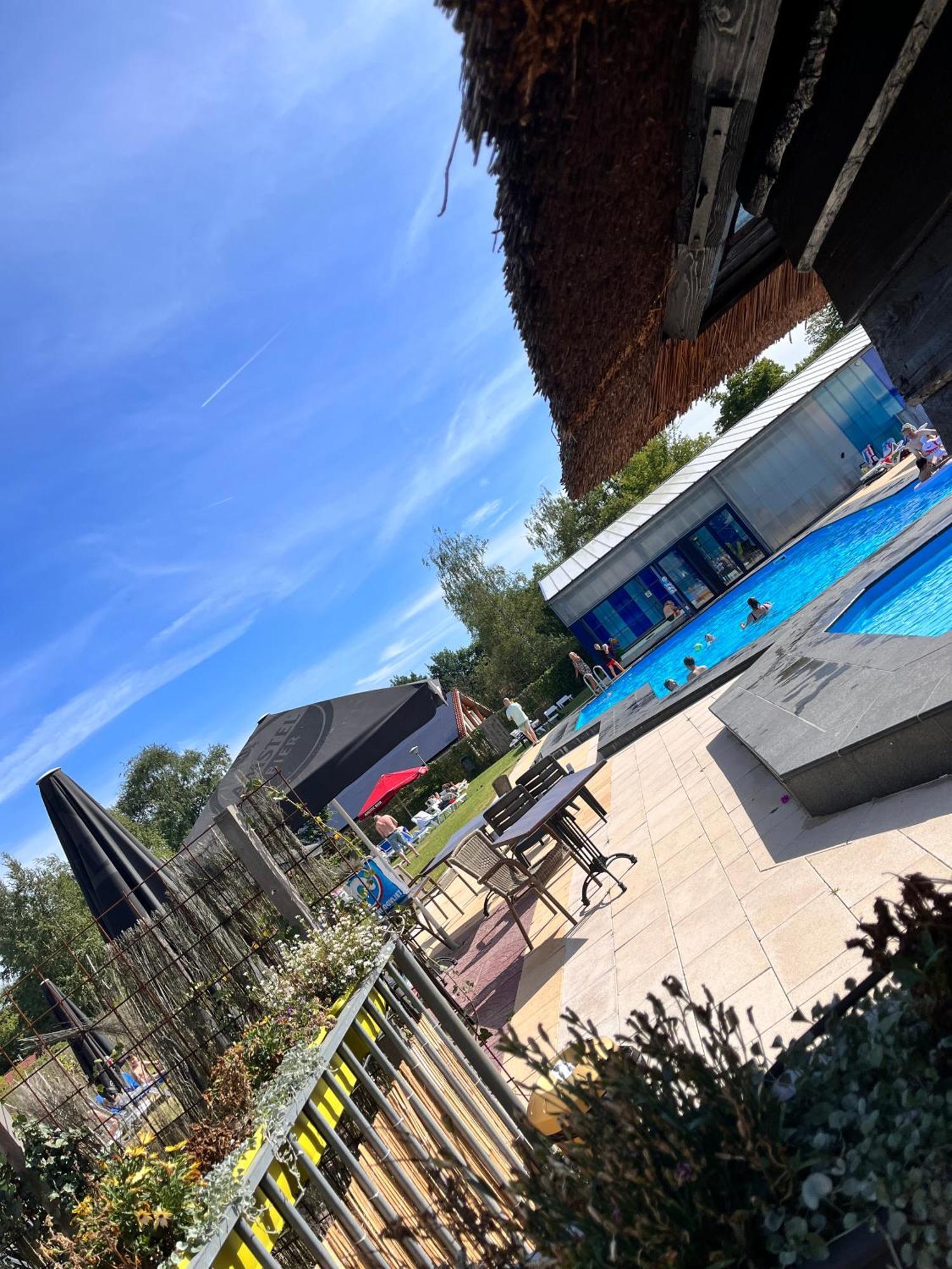 Vakantiepunt 142 - Moderne Vakantiewoning Aan Het Water! Gramsbergen Bagian luar foto